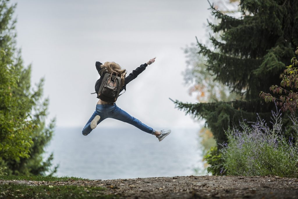 adolescent heureux bonheur avenir